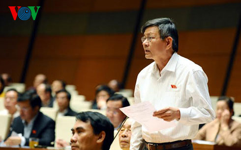 รัฐสภาหารือเกี่ยวกับร่างกฎหมายงบประมาณแผ่นดินฉบับแก้ไขและร่างกฎหมายองค์การสำนักงานสืบสวนทางอาญา